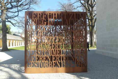 Entmilitarisiertes Kriegerdenkmal-Traunstein